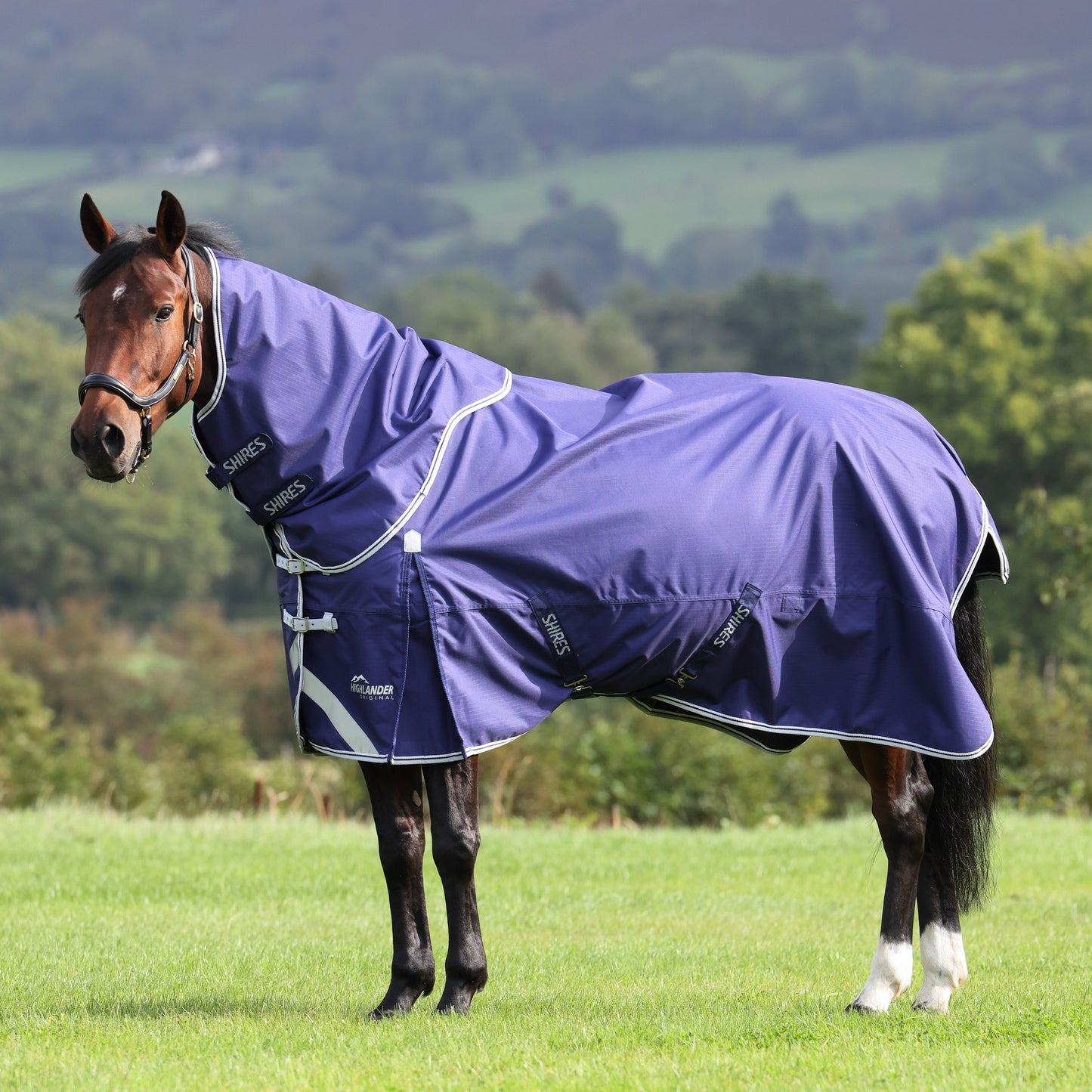Highlander Original Lite Turnout Rug & Neck Set (RRP £99.99)