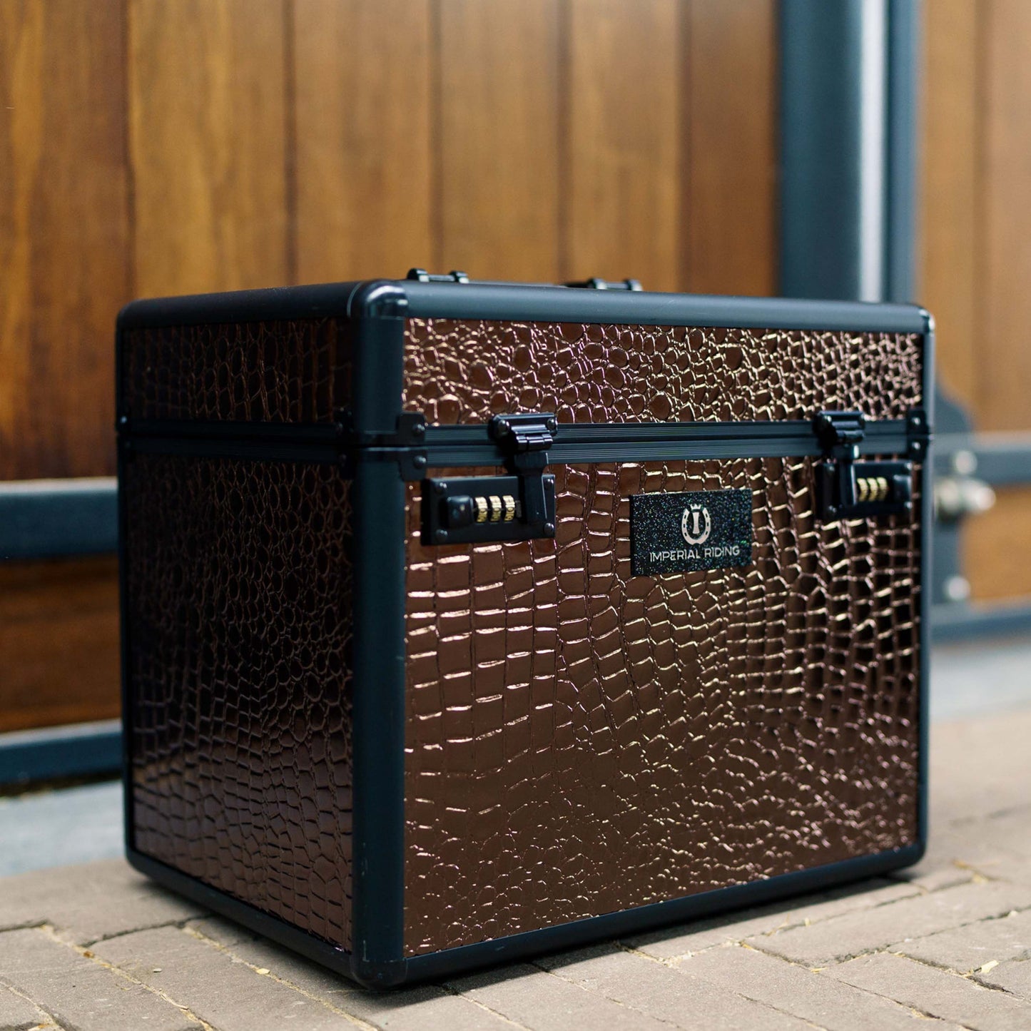 Brown Croc Shiny Grooming Box