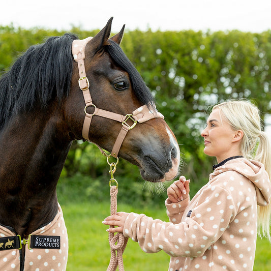 Supreme Products Dotty Fleece Headcollar & Lead Rope Set – Luxurious Latte