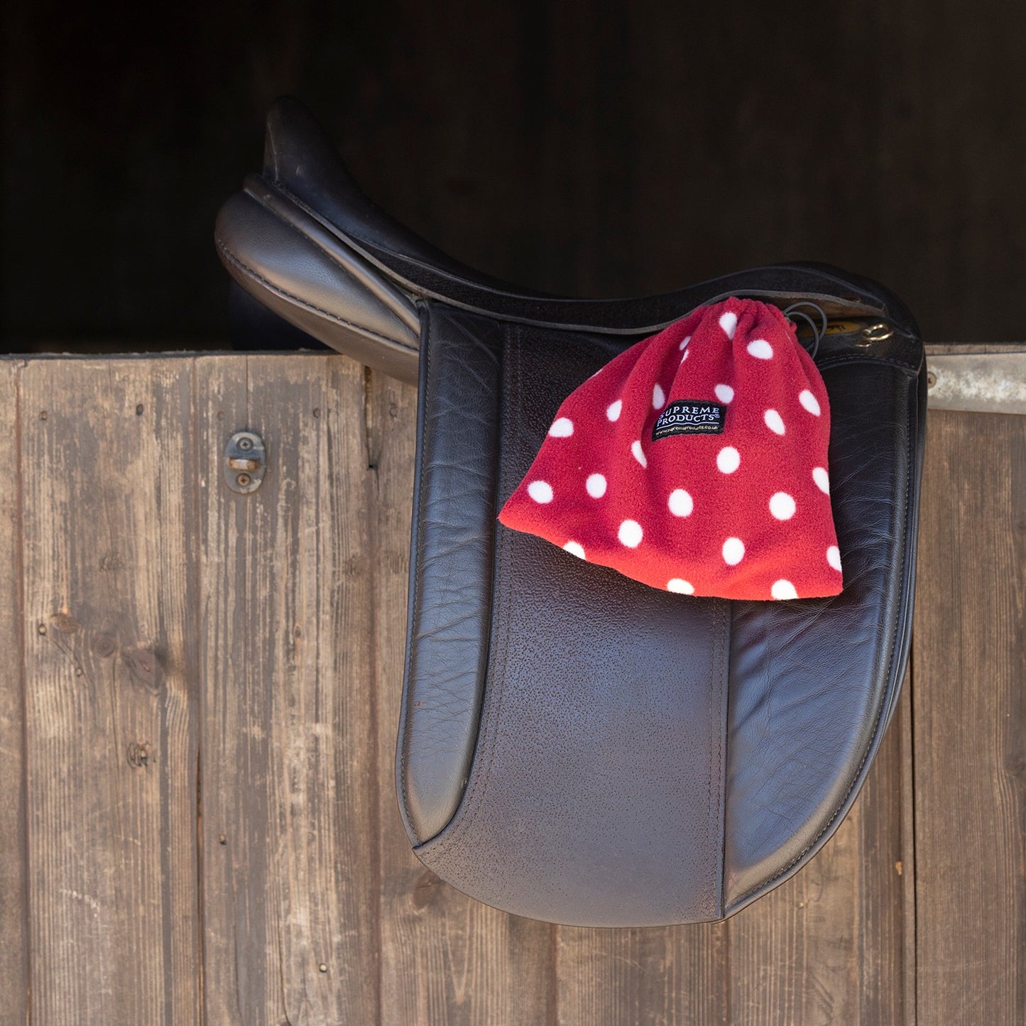 Supreme Products Dotty Fleece Stirrup Covers – Rich Raspberry